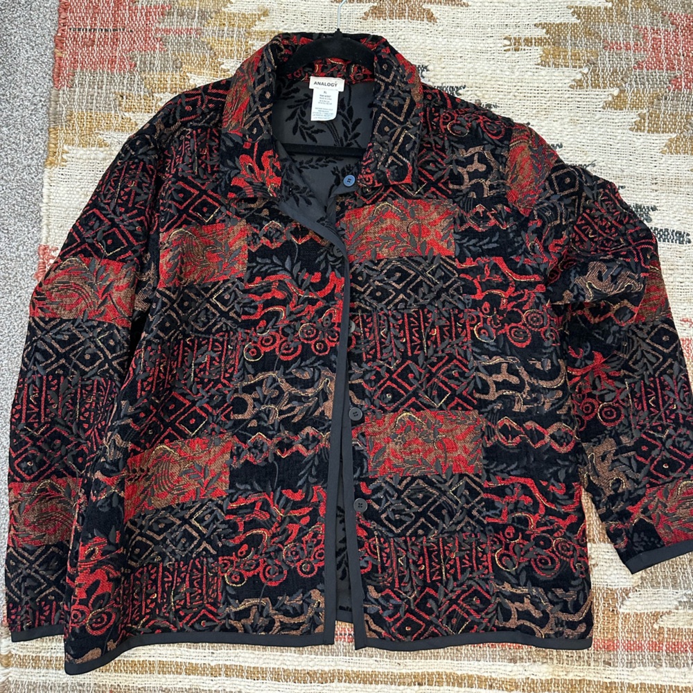 Chic Black And Red Patterned Jacket - image 6